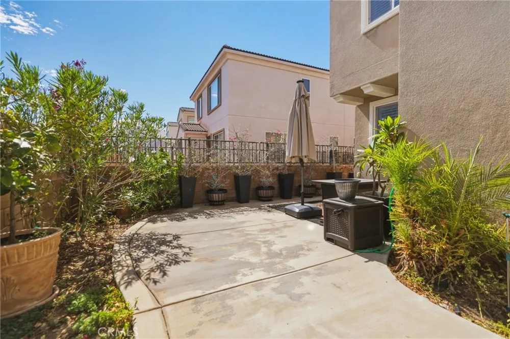 33795 King Yucaipa, CA 92399