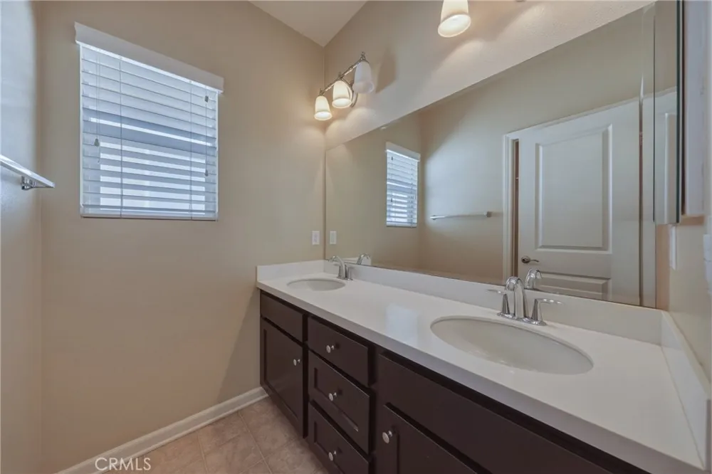 33795 King Yucaipa, CA 92399