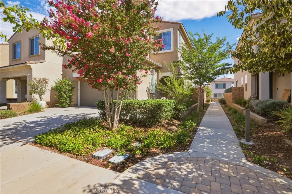 33795 King Yucaipa, CA 92399