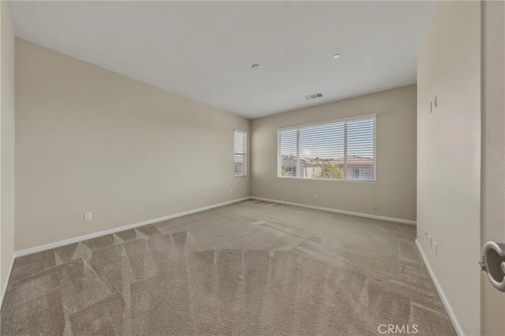 33795 King Yucaipa, CA 92399