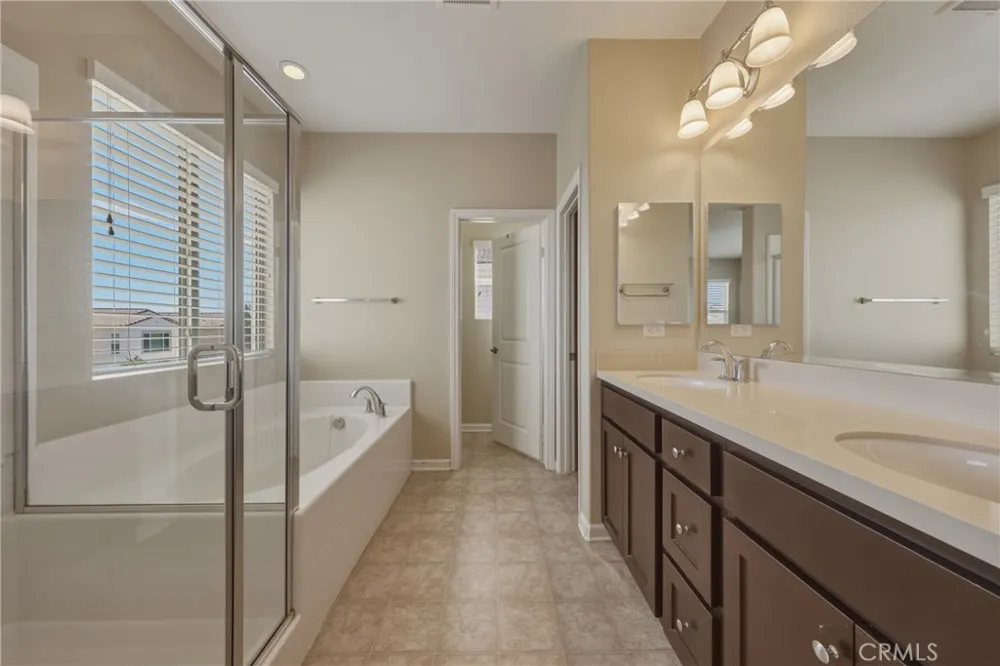 33795 King Yucaipa, CA 92399