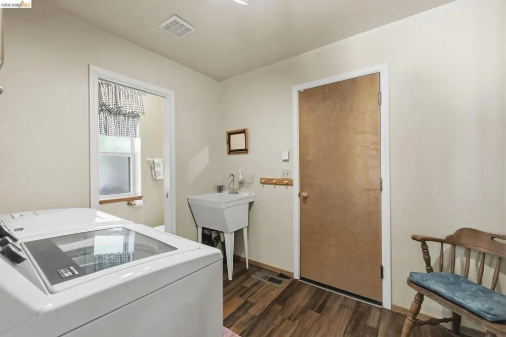 20610 Muheli Mi Wuk Village, CA 95346