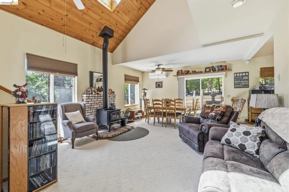 20610 Muheli Mi Wuk Village, CA 95346