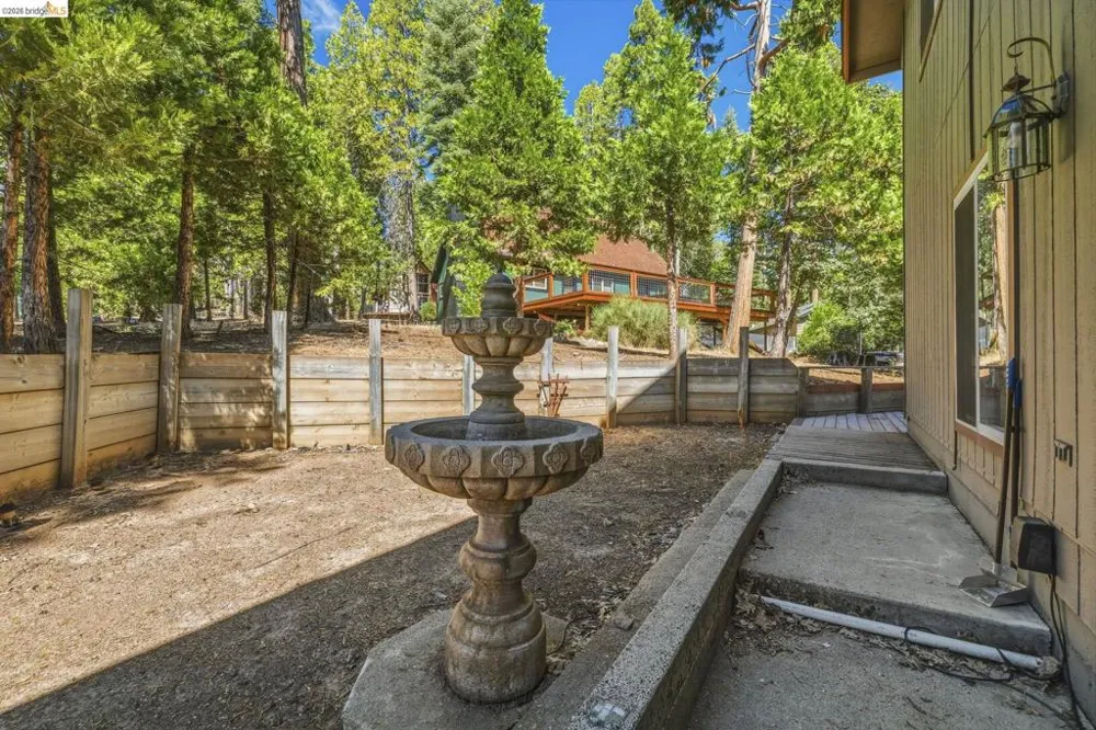 20610 Muheli Mi Wuk Village, CA 95346