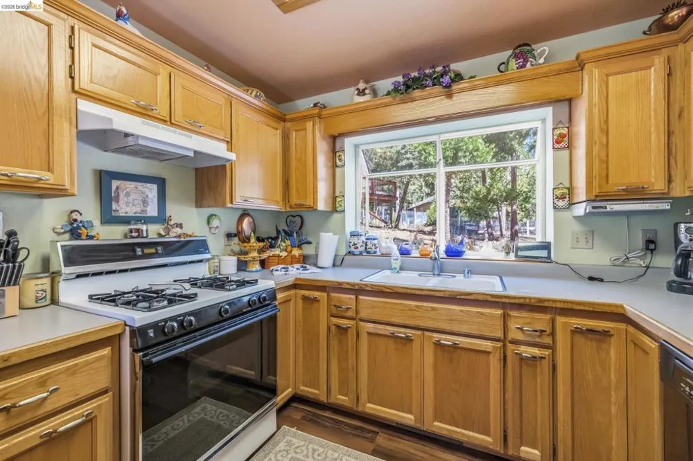 20610 Muheli Mi Wuk Village, CA 95346