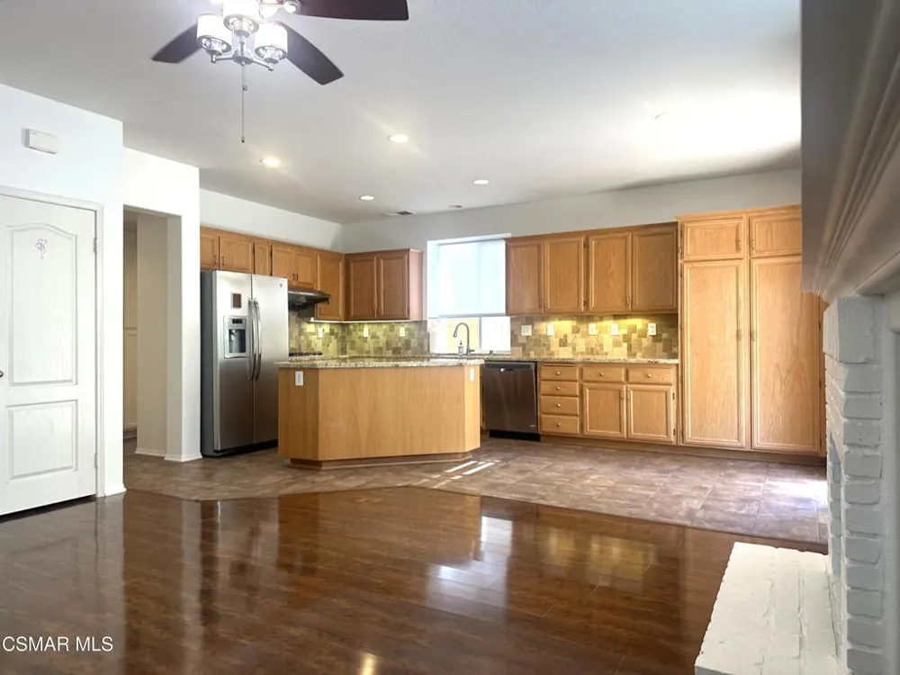 460 Fallbrook Avenue Newbury Park, CA 91320