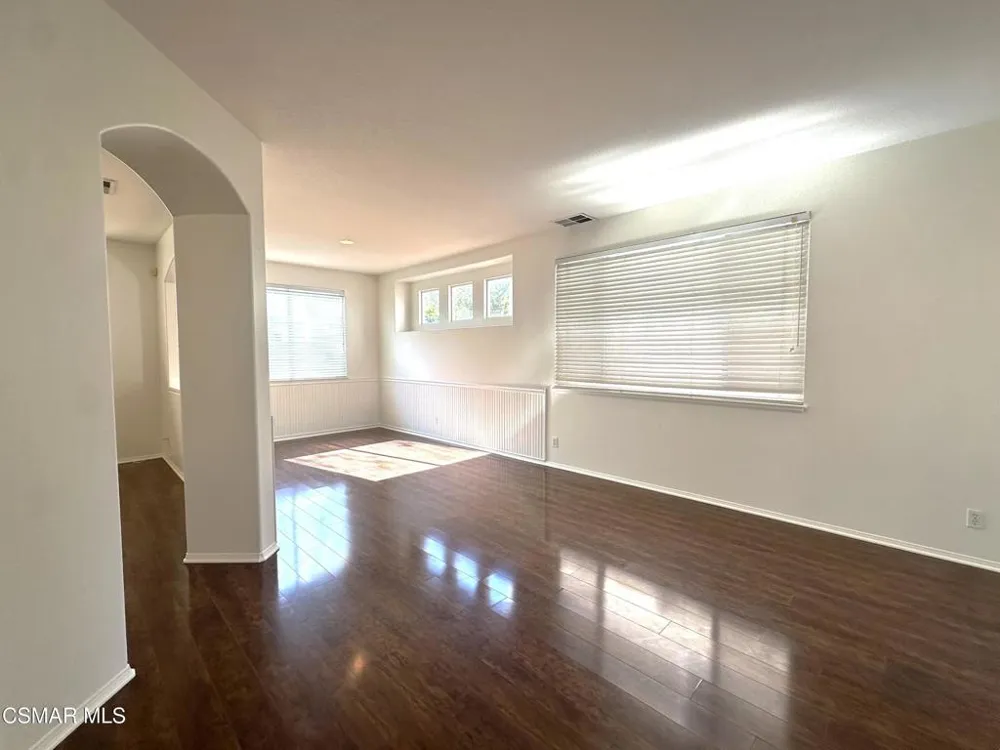 460 Fallbrook Avenue Newbury Park, CA 91320