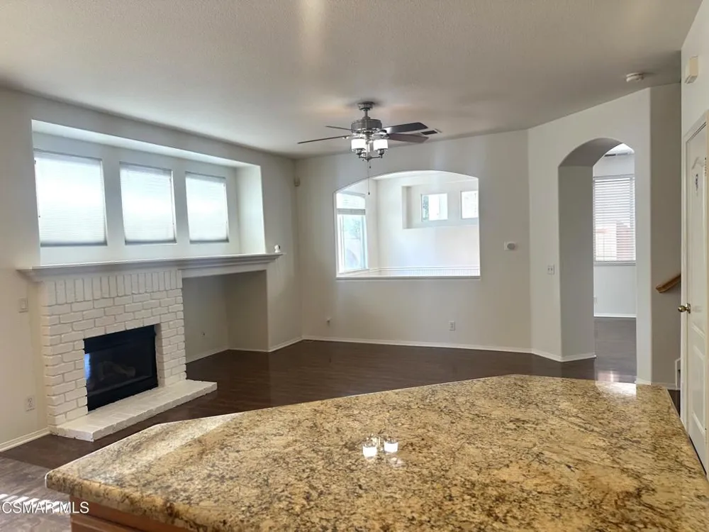 460 Fallbrook Avenue Newbury Park, CA 91320