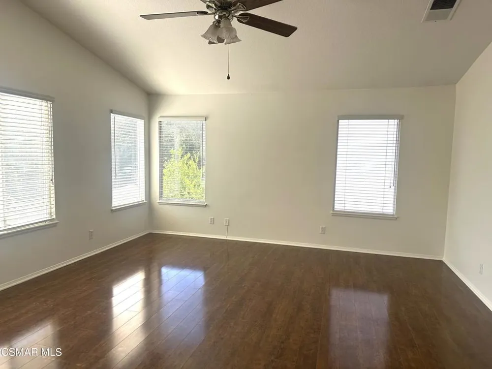 460 Fallbrook Avenue Newbury Park, CA 91320