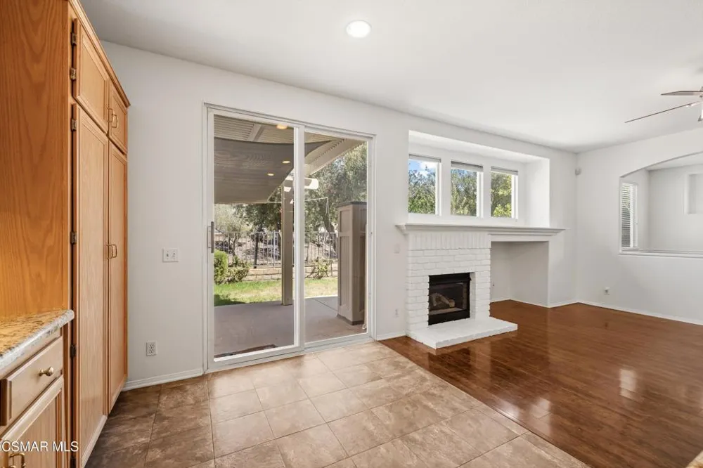 460 Fallbrook Avenue Newbury Park, CA 91320