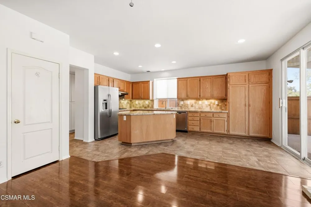 460 Fallbrook Avenue Newbury Park, CA 91320