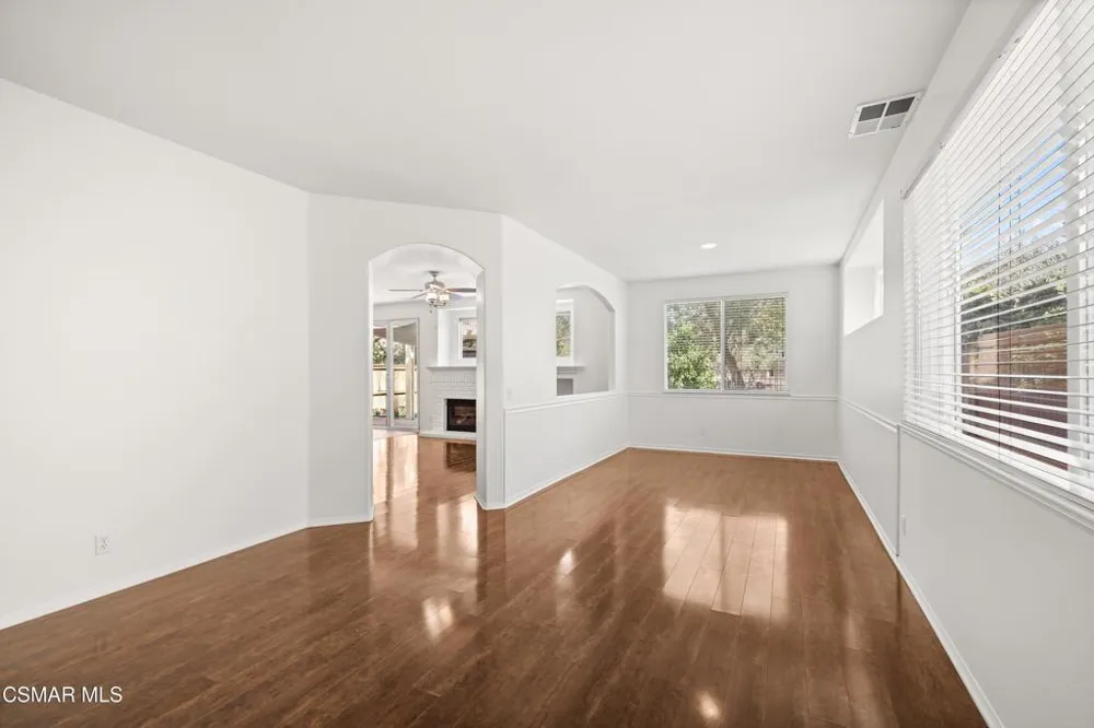 460 Fallbrook Avenue Newbury Park, CA 91320