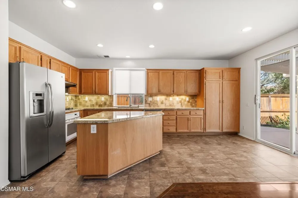 460 Fallbrook Avenue Newbury Park, CA 91320