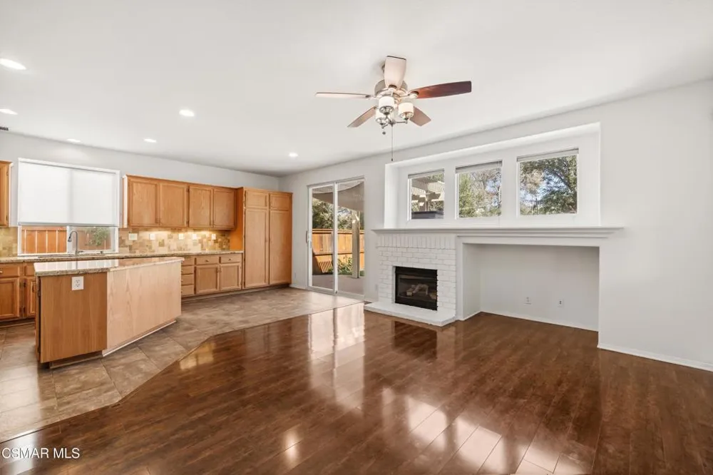 460 Fallbrook Avenue Newbury Park, CA 91320
