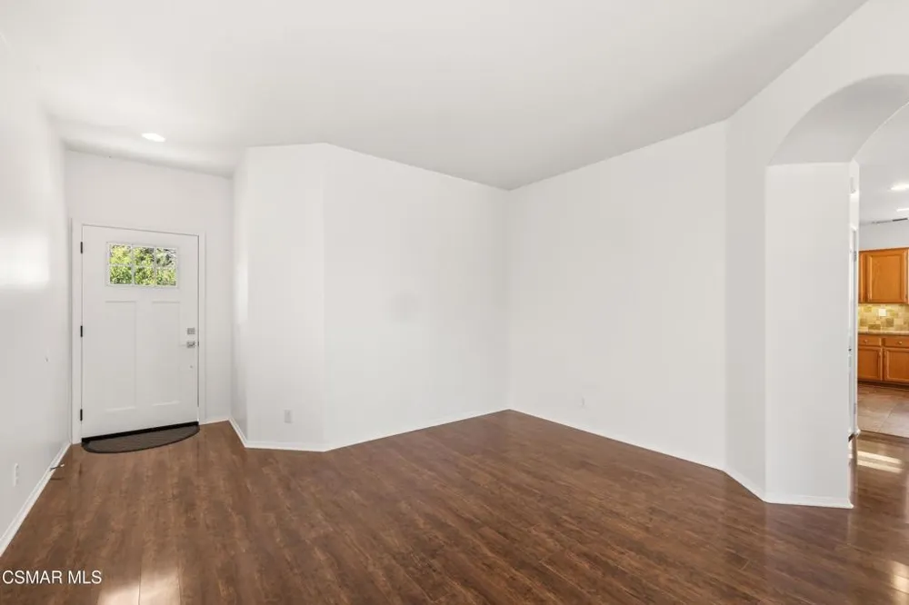 460 Fallbrook Avenue Newbury Park, CA 91320