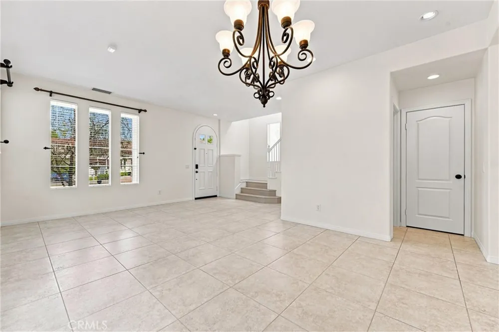 3744 Vista Mendoza Yorba Linda, CA 92886