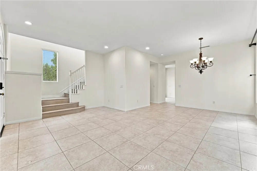 3744 Vista Mendoza Yorba Linda, CA 92886