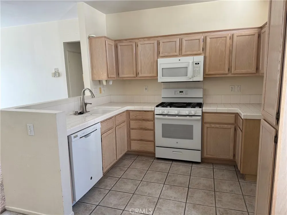 30 Carlsbad Lane Aliso Viejo, CA 92656