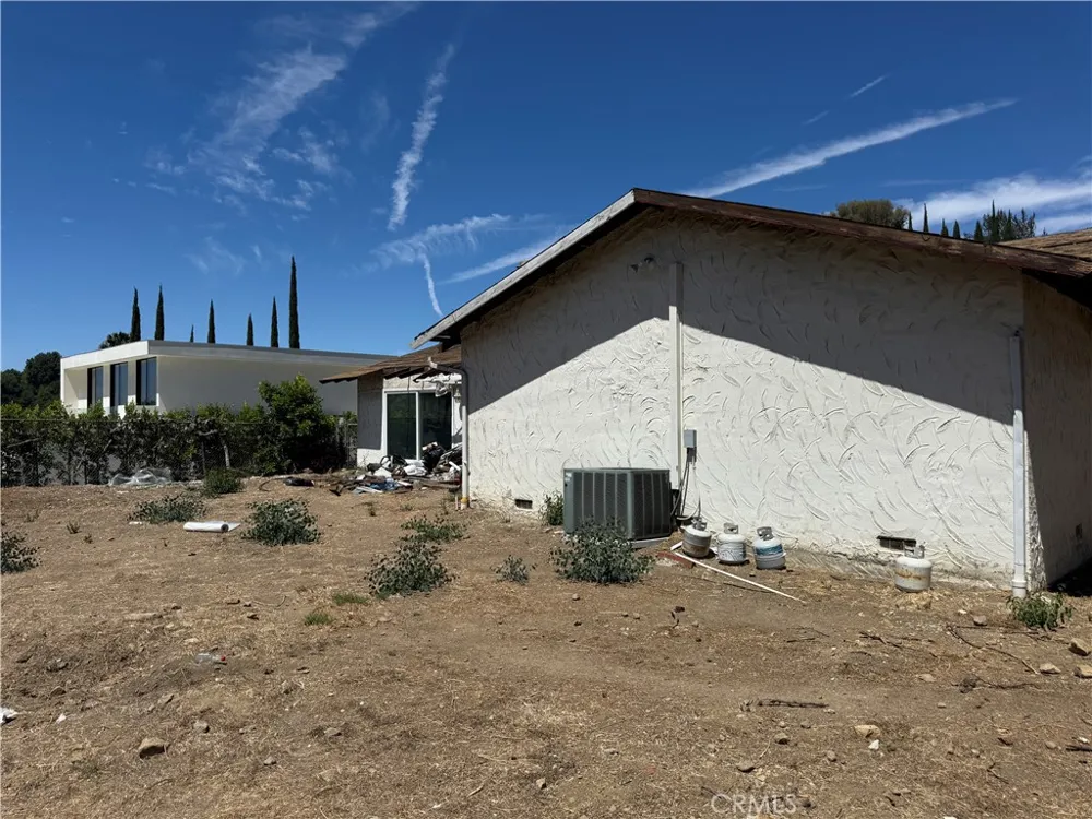11428 Dona Pegita Drive Studio City, CA 91604