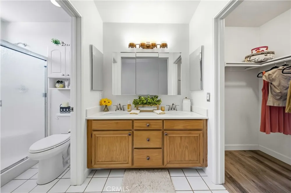 6631 Sasparilla Dr Simi Valley, CA 93063