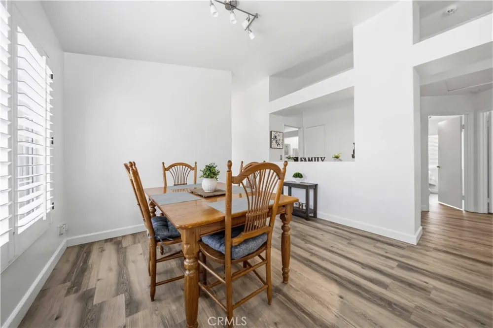 6631 Sasparilla Dr Simi Valley, CA 93063