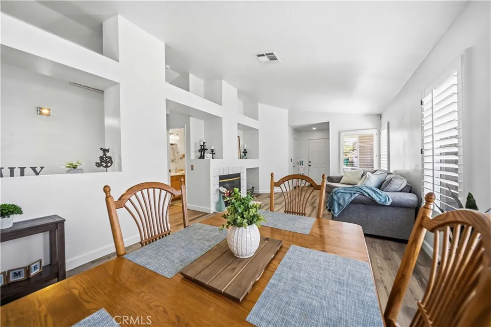 6631 Sasparilla Dr Simi Valley, CA 93063