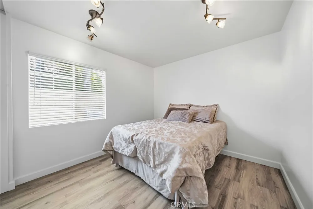 6631 Sasparilla Dr Simi Valley, CA 93063