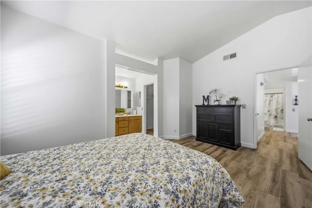 6631 Sasparilla Dr Simi Valley, CA 93063