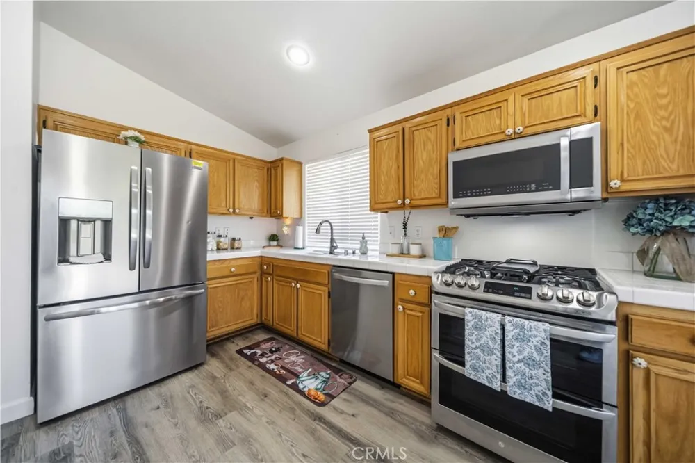 6631 Sasparilla Dr Simi Valley, CA 93063