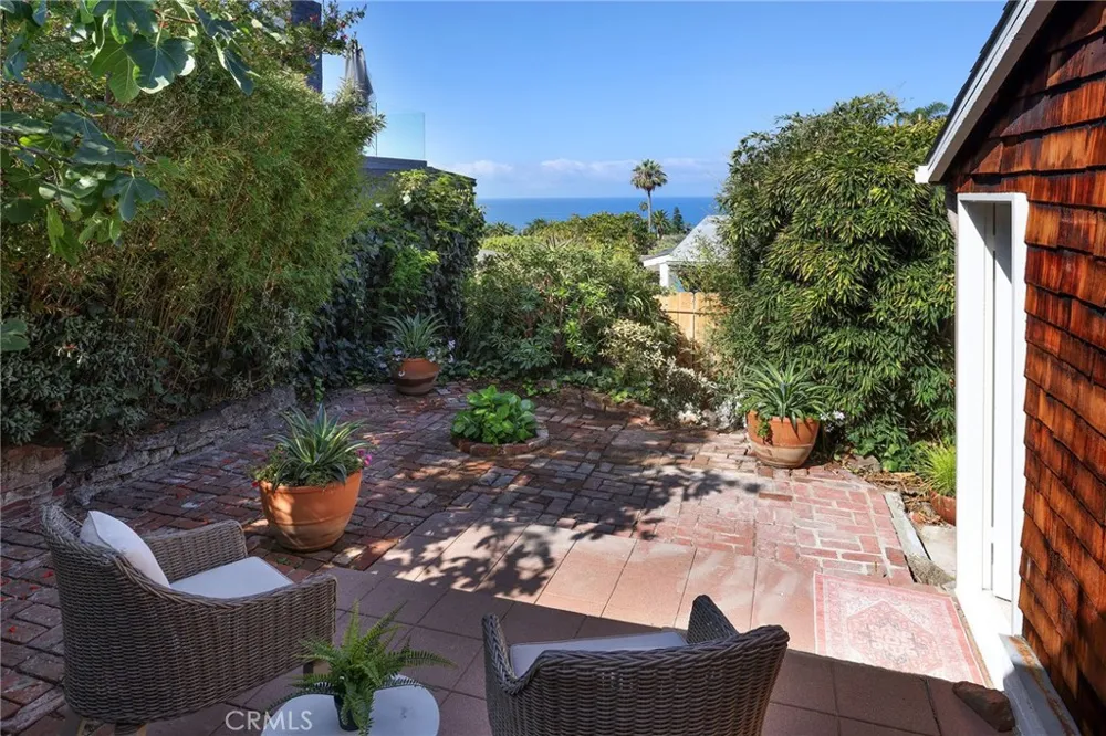 769 Manzanita Drive Laguna Beach, CA 92651