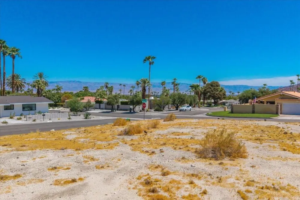 Sun & Moon Lane Palm Desert, CA 92260