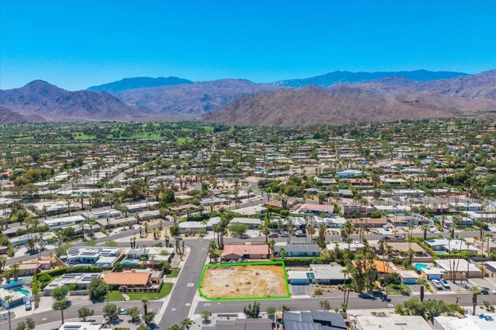 Sun & Moon Lane Palm Desert, CA 92260