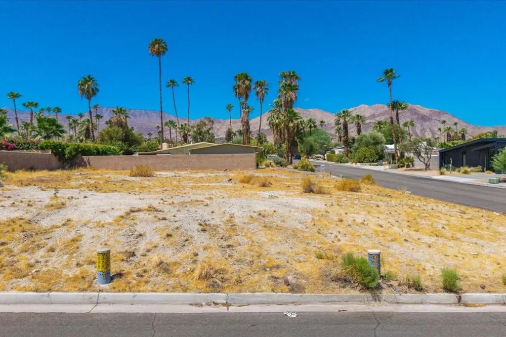 Sun & Moon Lane Palm Desert, CA 92260