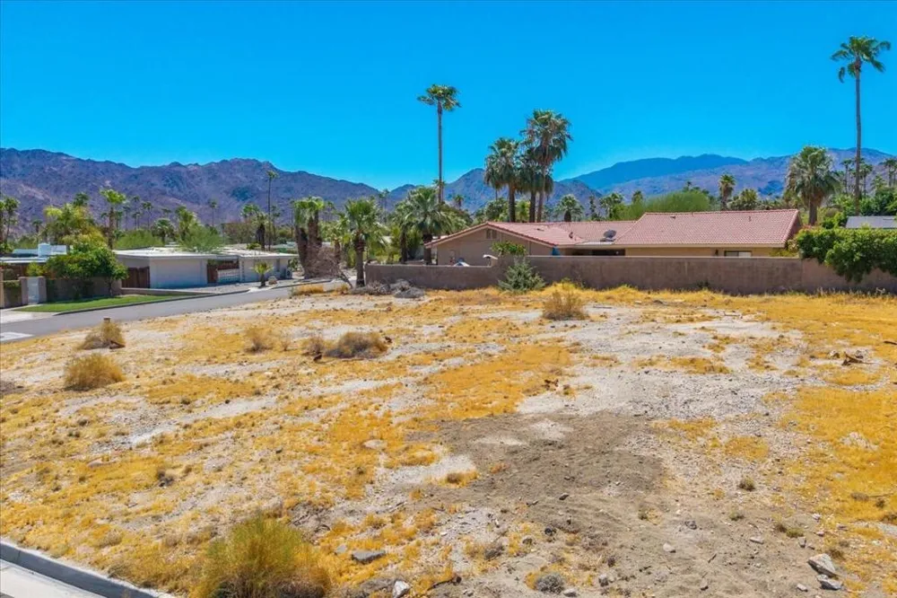 Sun & Moon Lane Palm Desert, CA 92260