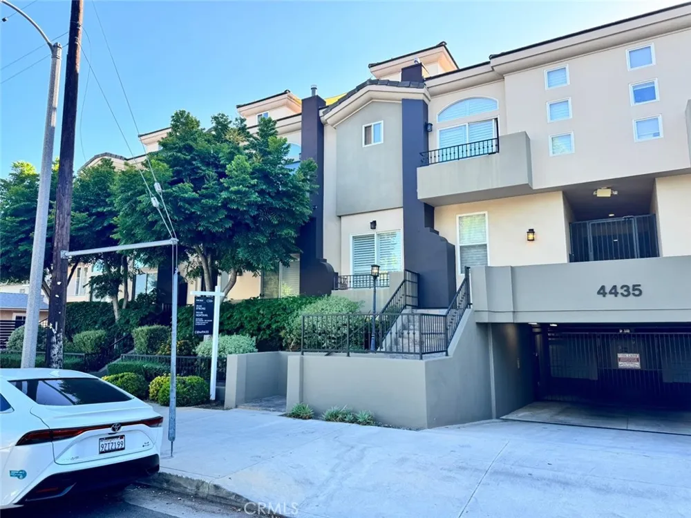 4435 Colfax Ave #102 Studio City, CA 91602