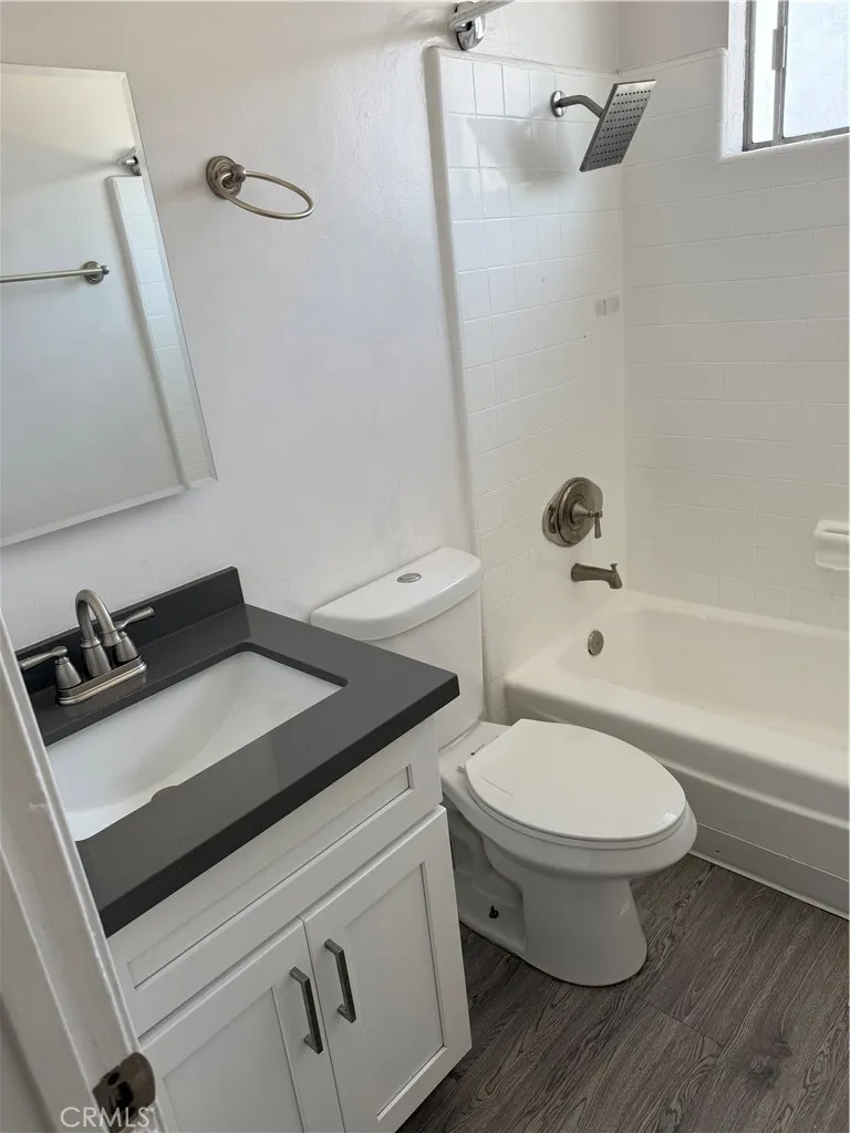 3337 S Durango Los Angeles, CA 90034
