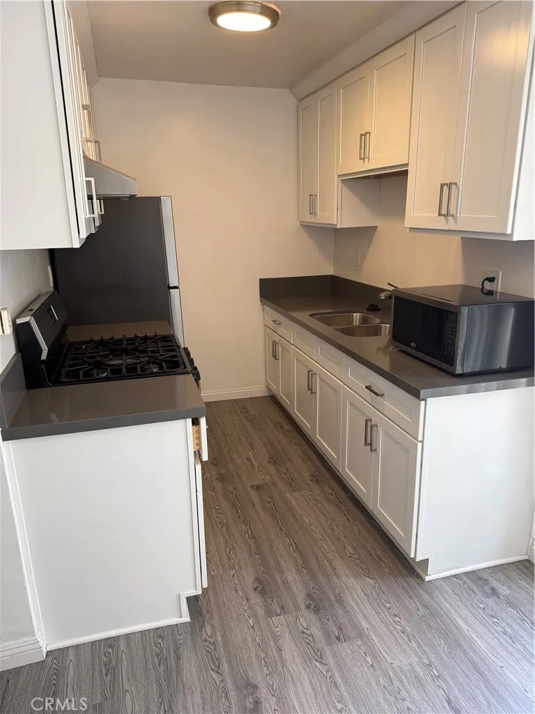 3337 S Durango Los Angeles, CA 90034