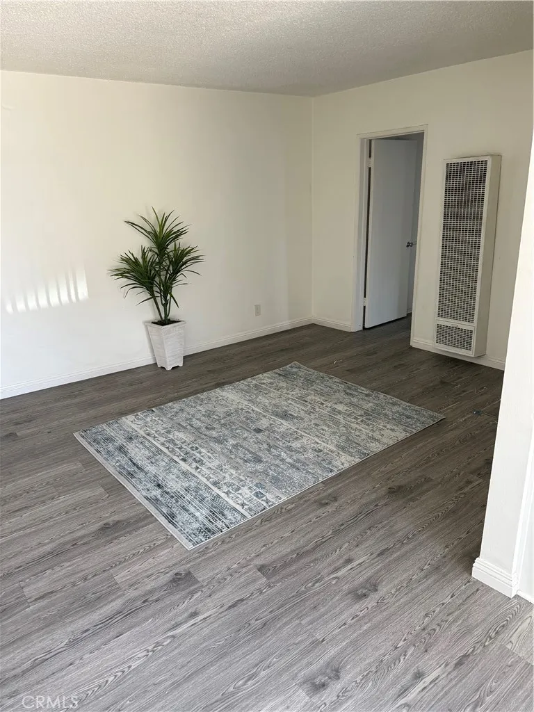 3337 S Durango Los Angeles, CA 90034