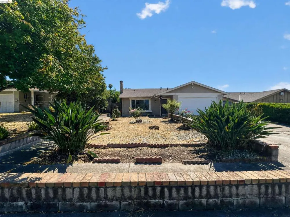 909 Mini Dr Vallejo, CA 94589