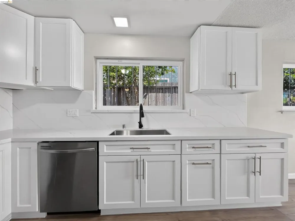 909 Mini Dr Vallejo, CA 94589