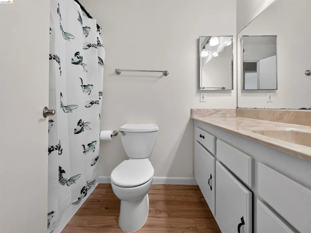 909 Mini Dr Vallejo, CA 94589