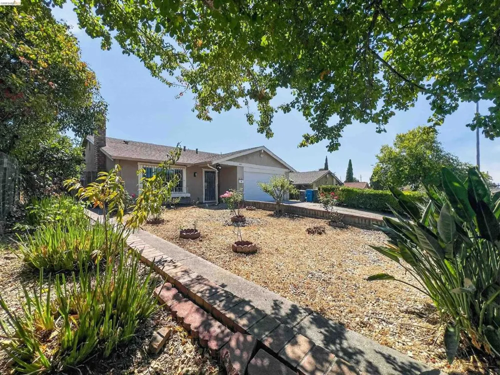 909 Mini Dr Vallejo, CA 94589