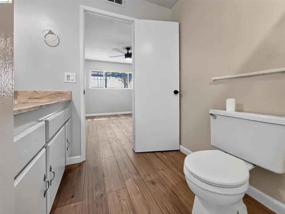 909 Mini Dr Vallejo, CA 94589