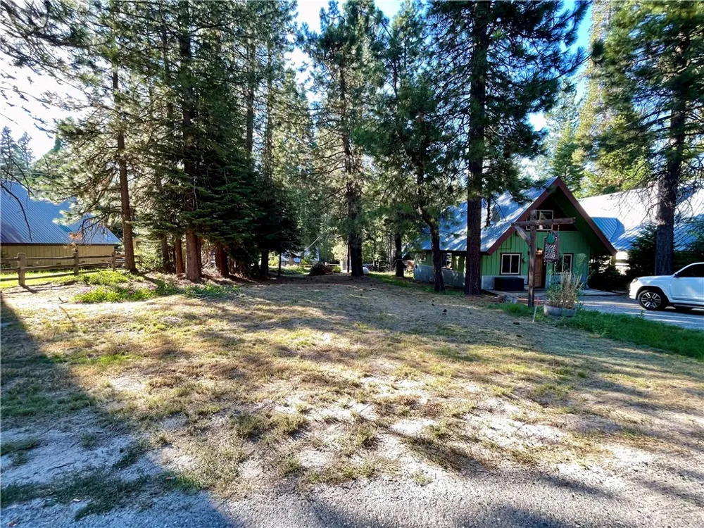 8 Hwy 41 Fish Camp, CA 93623