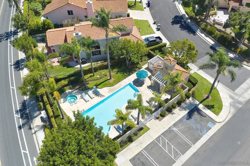 1077 Cordoba Vista, CA 92081