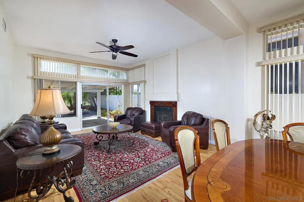 1077 Cordoba Vista, CA 92081