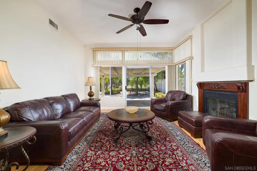 1077 Cordoba Vista, CA 92081