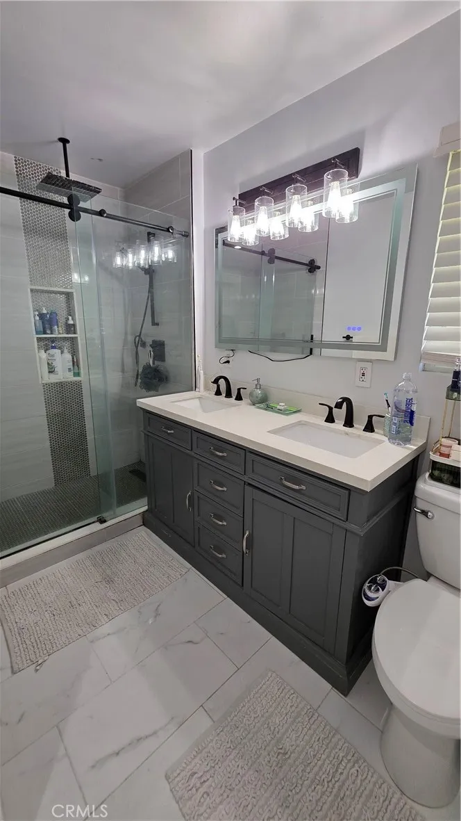 7100 El Rey Buena Park, CA 90620