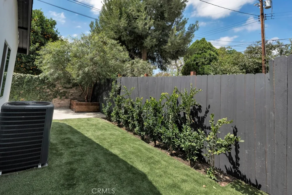 20540 Keswick Winnetka, CA 91306