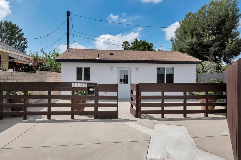 20540 Keswick Winnetka, CA 91306